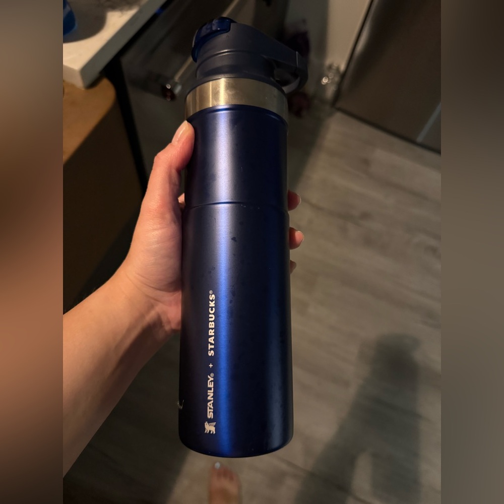 Stanley x Starbucks Water Bottle blue 20 oz